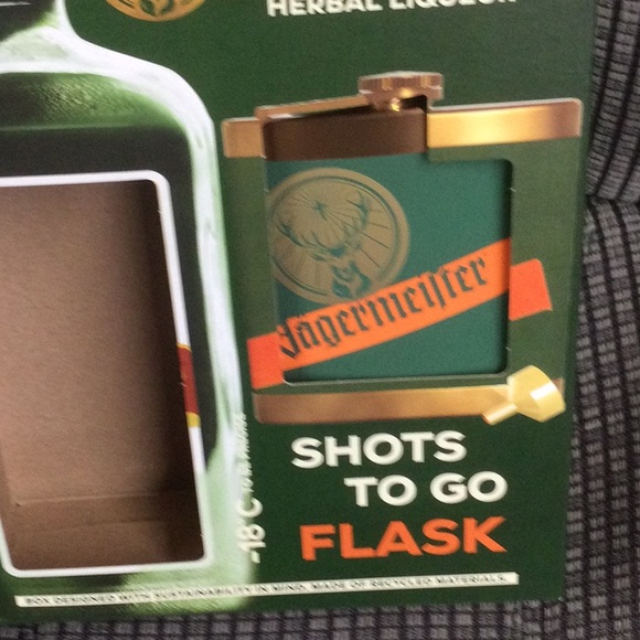 New Jagermeister Gift Box - Picture 3 of 7